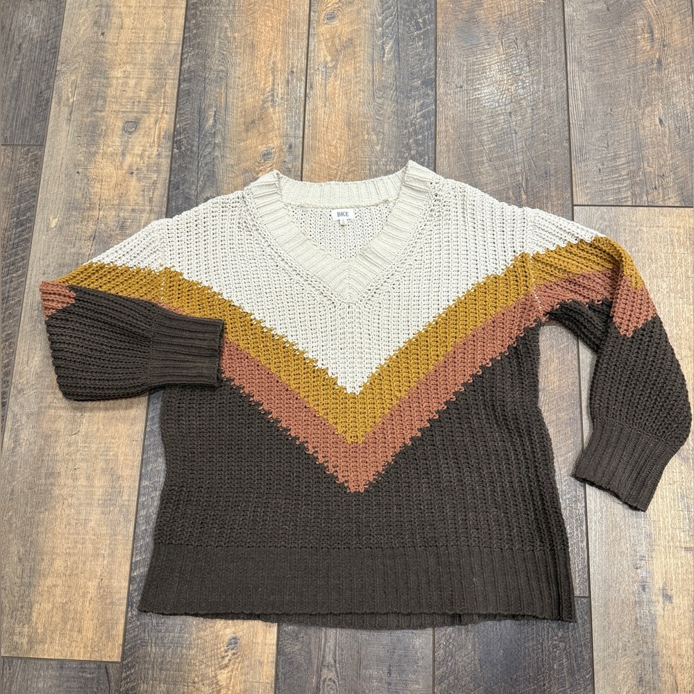BKE Matte Chenille Chevron Sweater